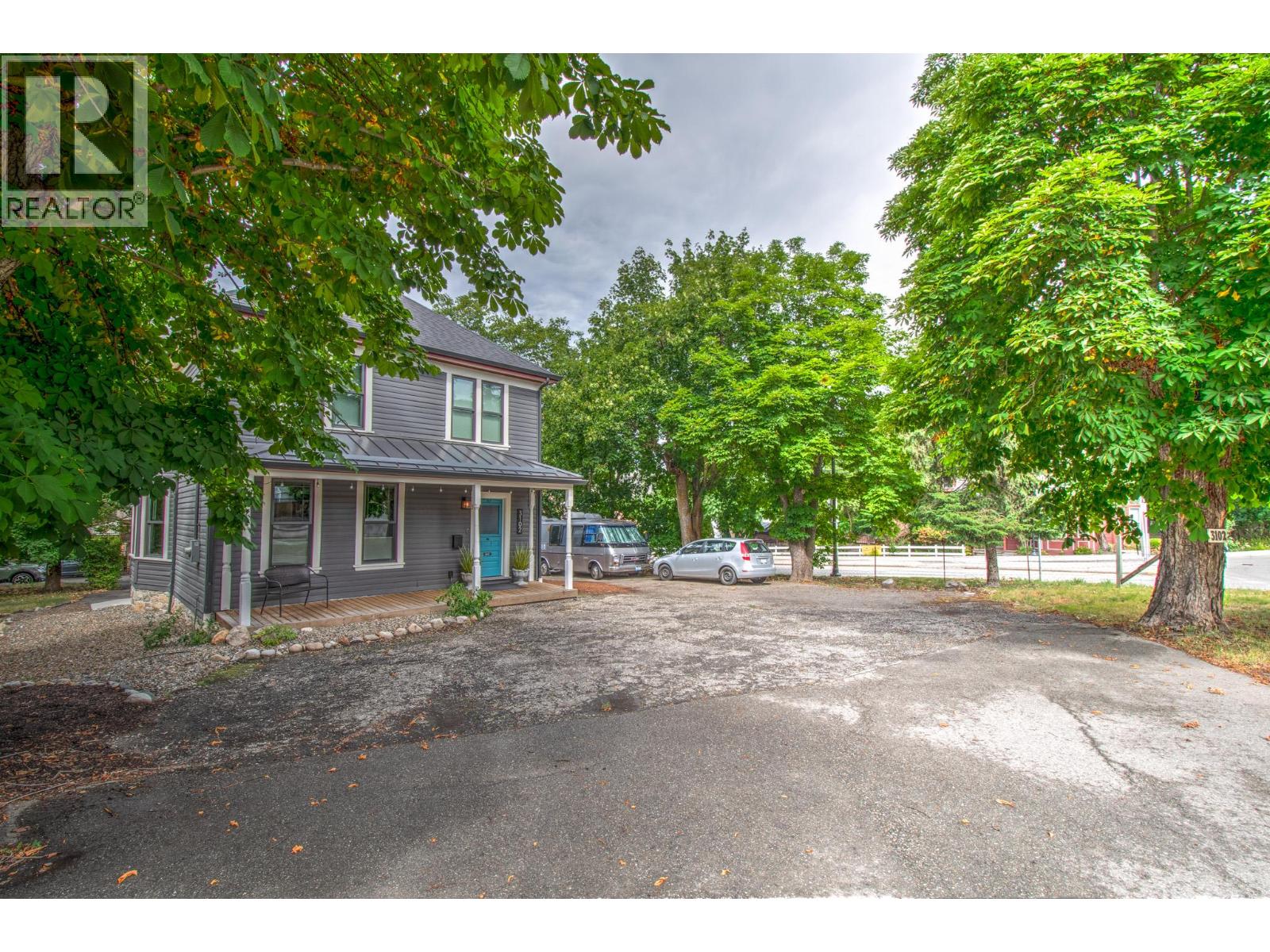 3102 Pleasant Valley Road, Vernon, British Columbia  V1T 4L3 - Photo 41 - 10370368