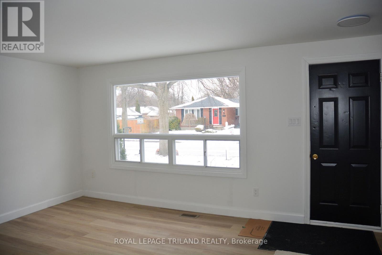 99 Cecilia Avenue, London East, Ontario  N5Y 3Z9 - Photo 3 - X12599074