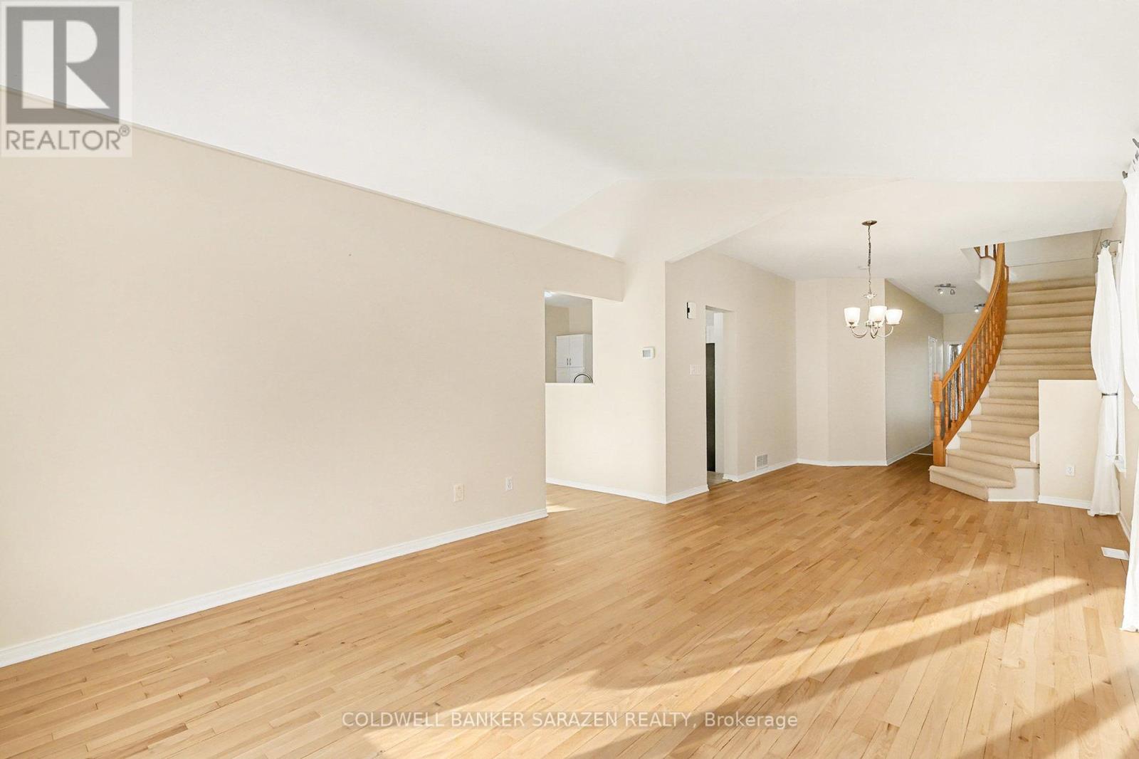 5132 Lerner Way, Ottawa, Ontario  K1J 1B4 - Photo 10 - X12599104