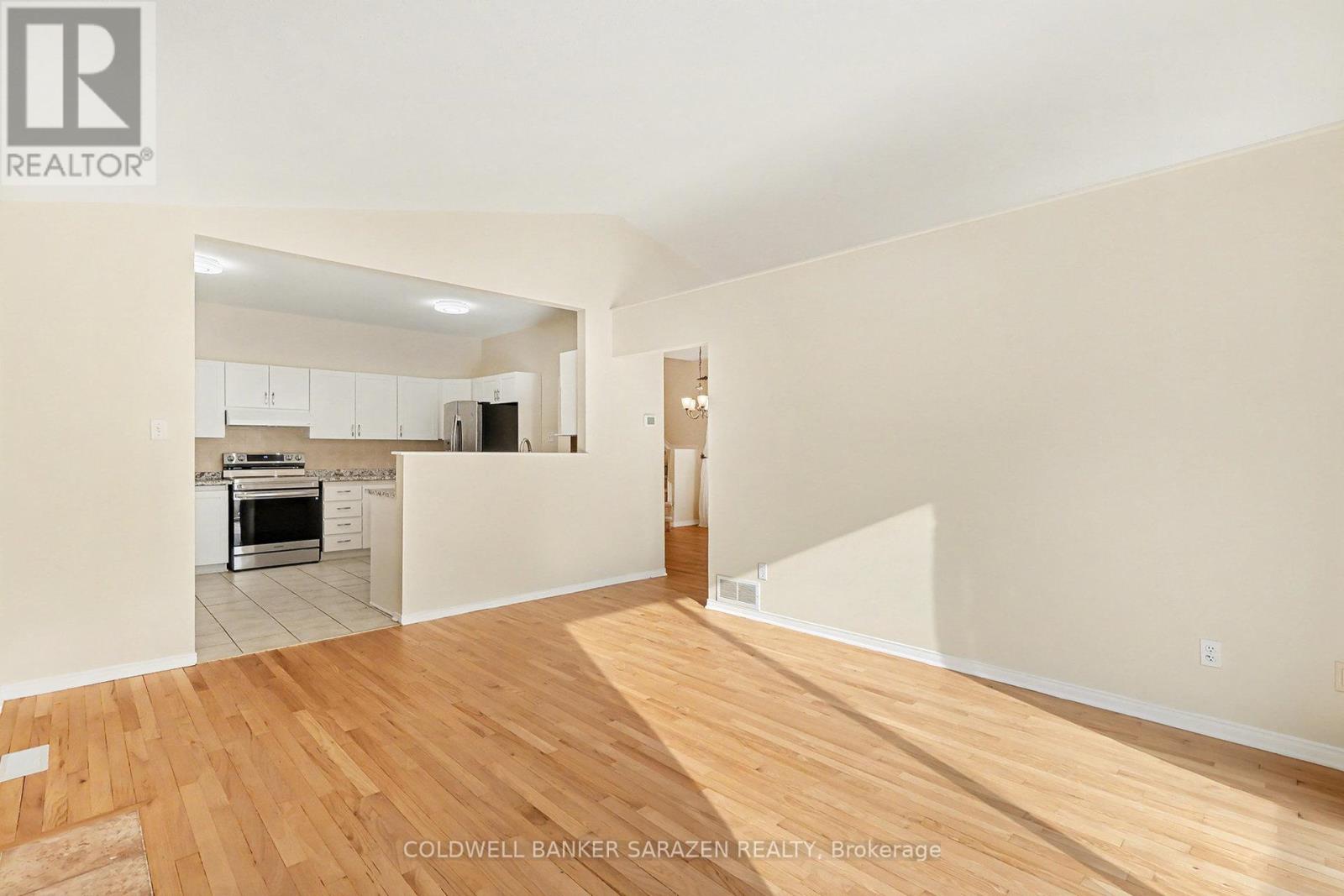 5132 Lerner Way, Ottawa, Ontario  K1J 1B4 - Photo 15 - X12599104