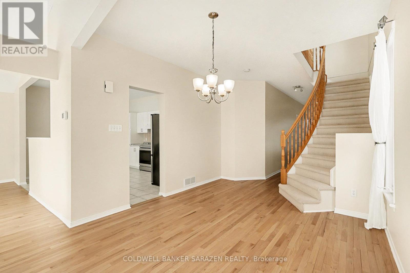 5132 Lerner Way, Ottawa, Ontario  K1J 1B4 - Photo 7 - X12599104