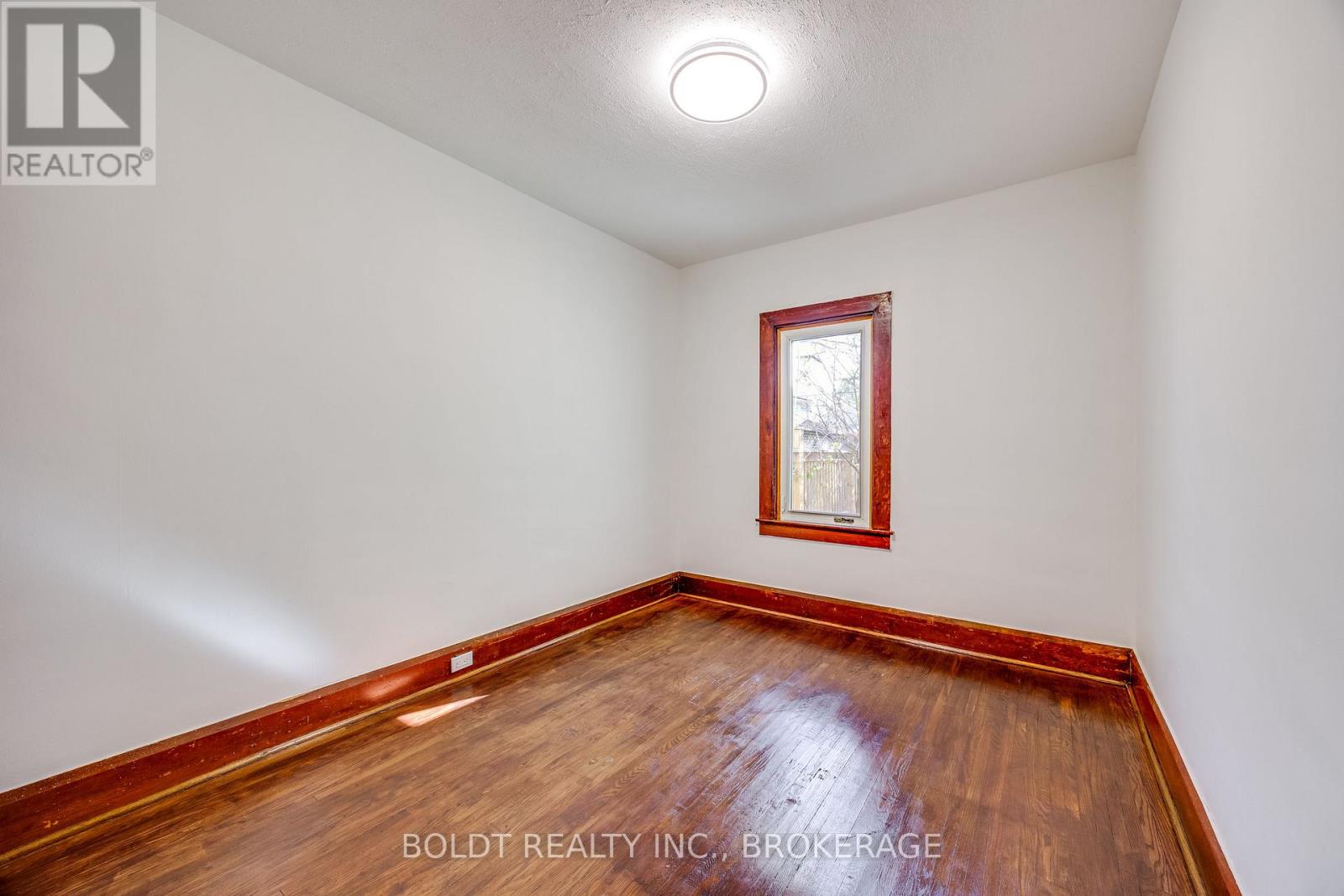 8 Chelsea Street, St. Catharines, Ontario  L2P 3B8 - Photo 15 - X12598960