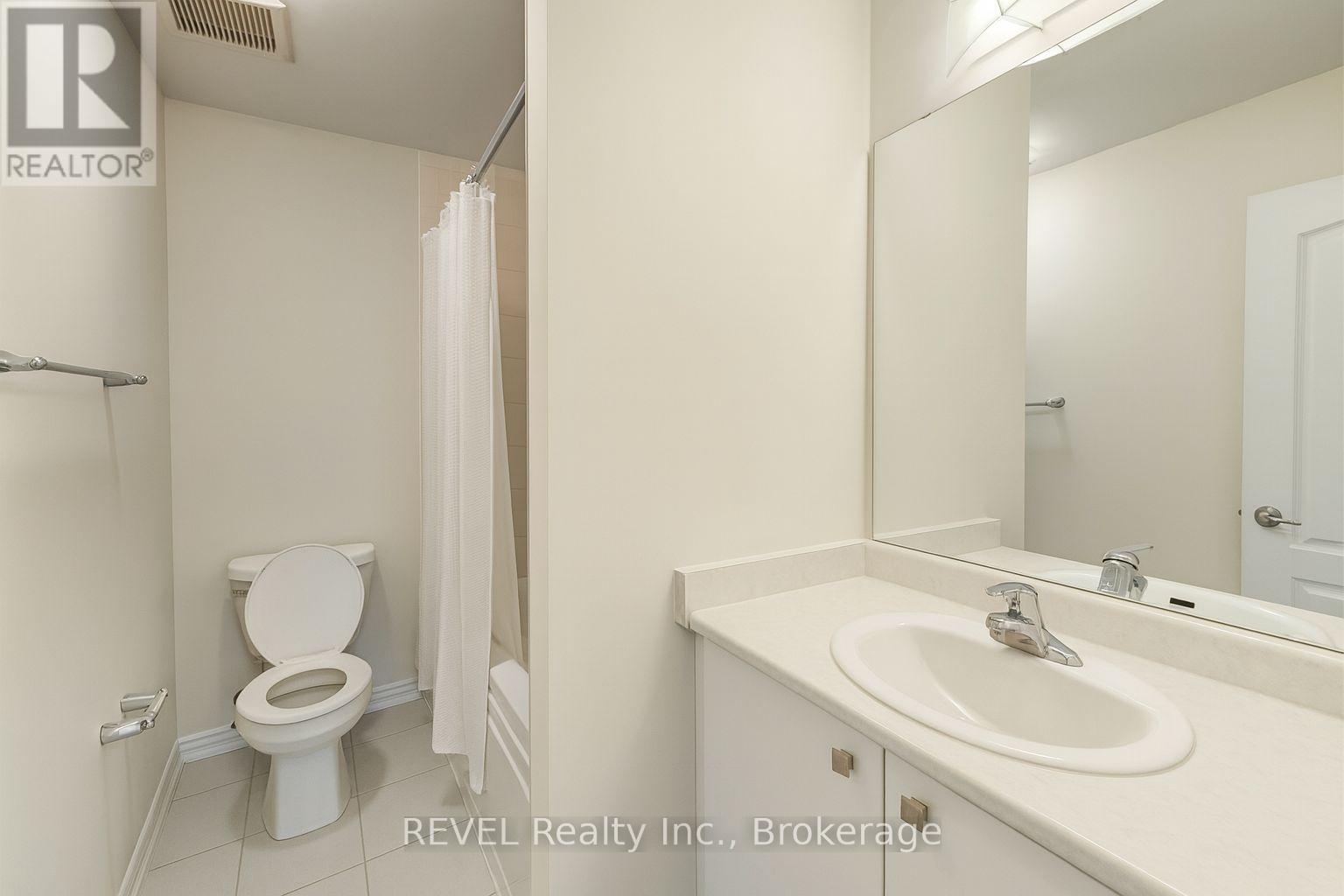 Upper - 16 Concord Drive, Thorold, Ontario  L2V 0K9 - Photo 13 - X12599064