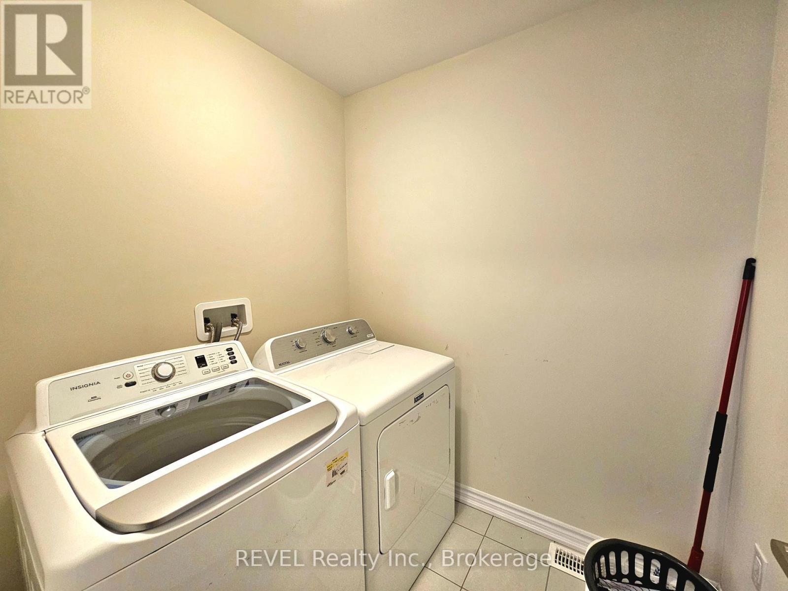 Upper - 16 Concord Drive, Thorold, Ontario  L2V 0K9 - Photo 14 - X12599064