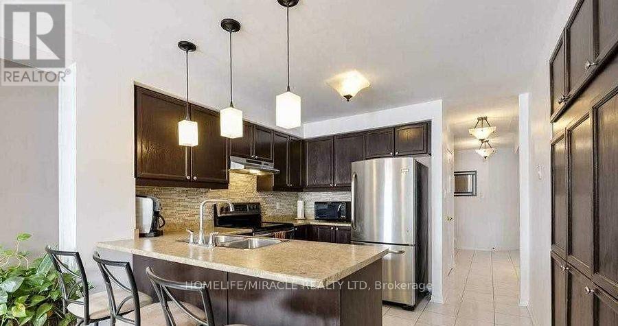 12 Willow Park Drive, Brampton, Ontario  L6R 2M9 - Photo 32 - W12596262