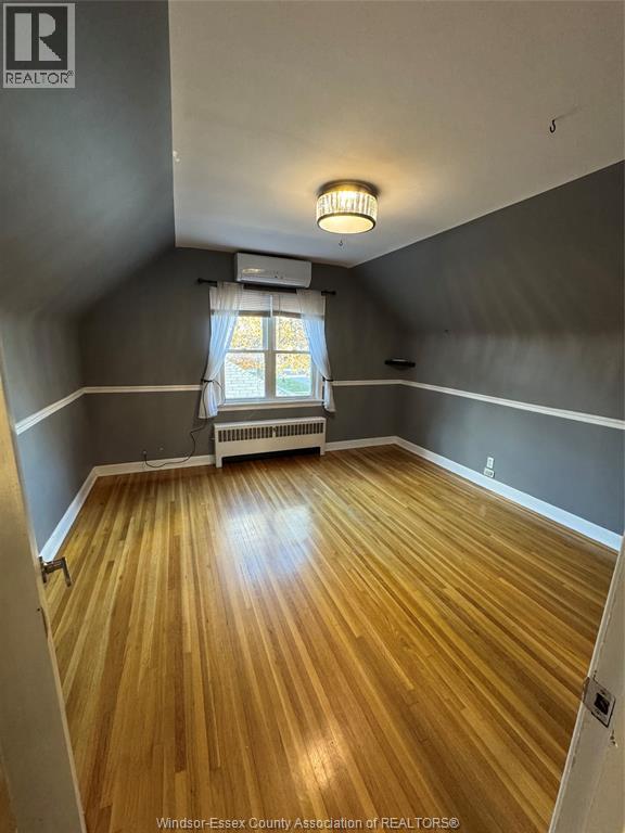 1807 Hickory, Windsor, Ontario  N8W 3X3 - Photo 8 - 25031116