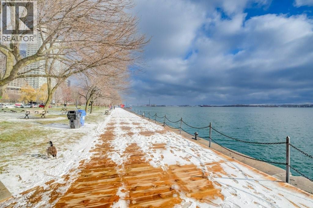 33 Harbour Square Unit# 1017, Toronto, Ontario  M5J 2G2 - Photo 30 - 40792174