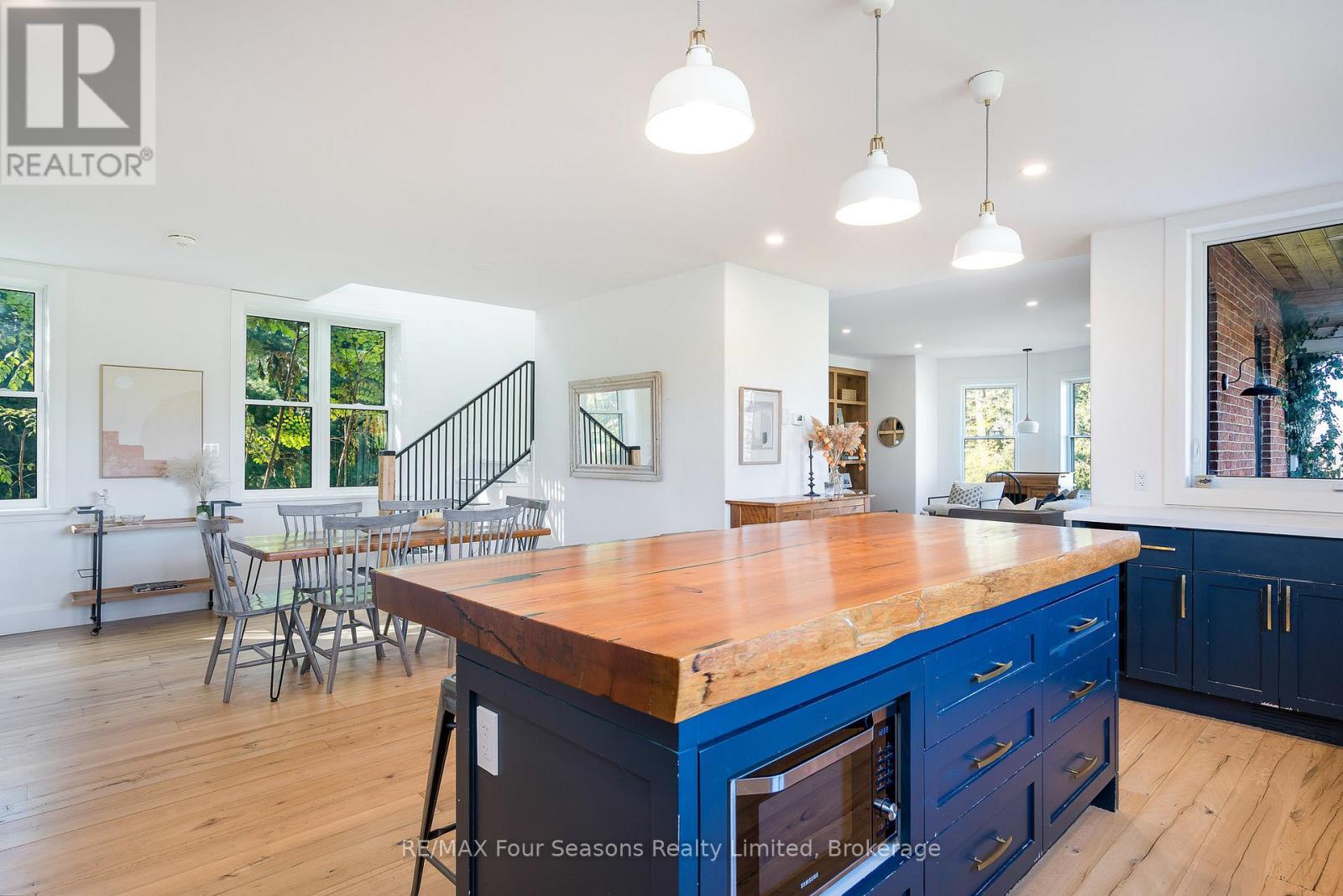 627174 Grey Road 119, Grey Highlands, Ontario  N0H 1J0 - Photo 5 - X12598952