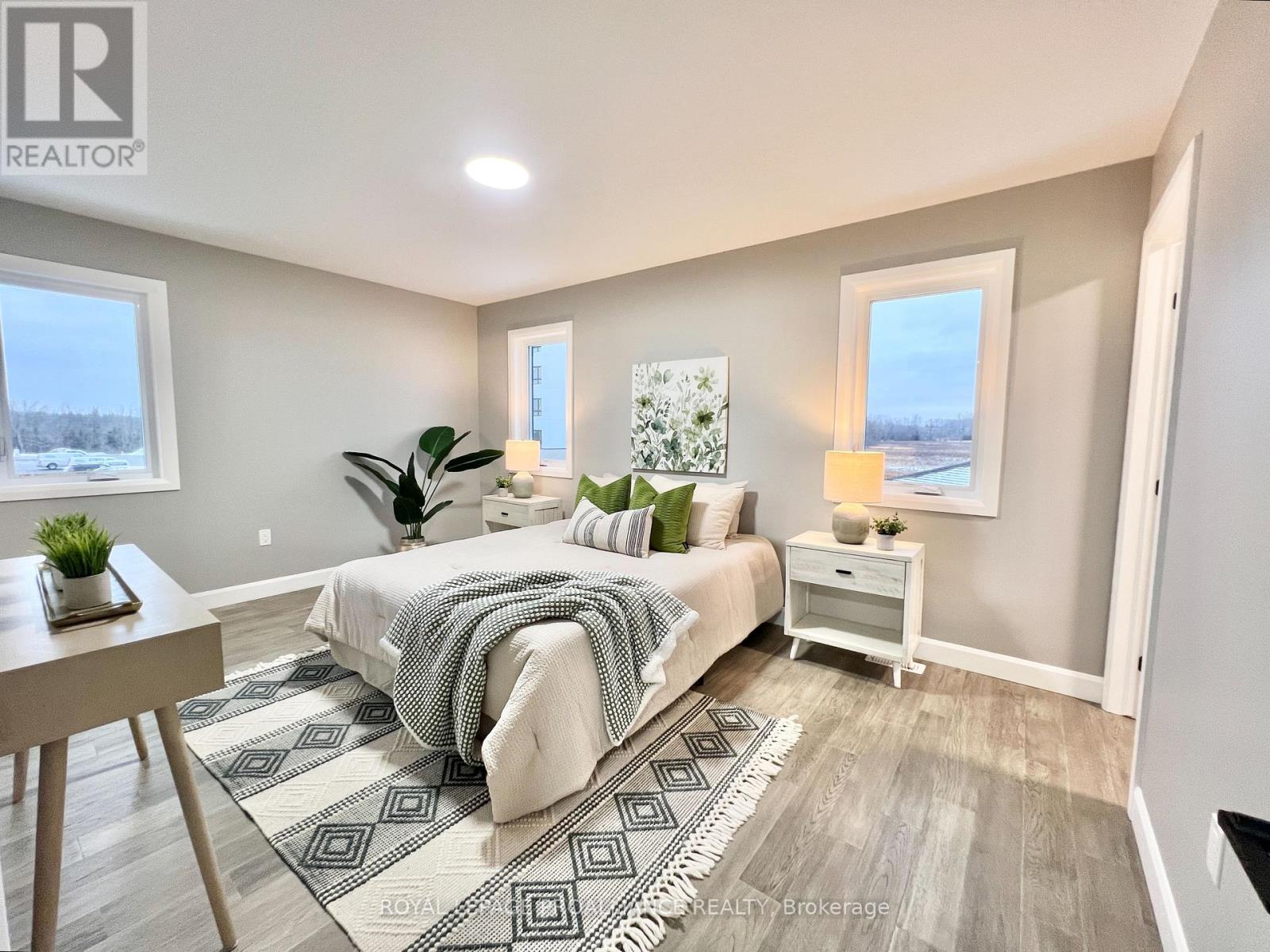 21 Horton Court, Belleville, Ontario  K8P 0G7 - Photo 15 - X12388792