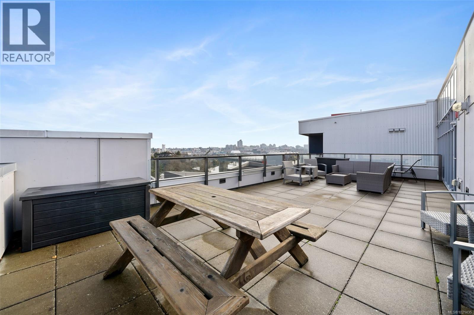 404 767 Tyee Rd, Victoria, British Columbia V9A 0G5 - Photo 19 - 1021435