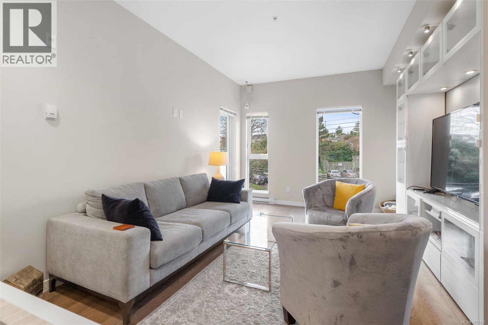 404 767 Tyee Rd, Victoria, British Columbia V9A 0G5 - Photo 6 - 1021435