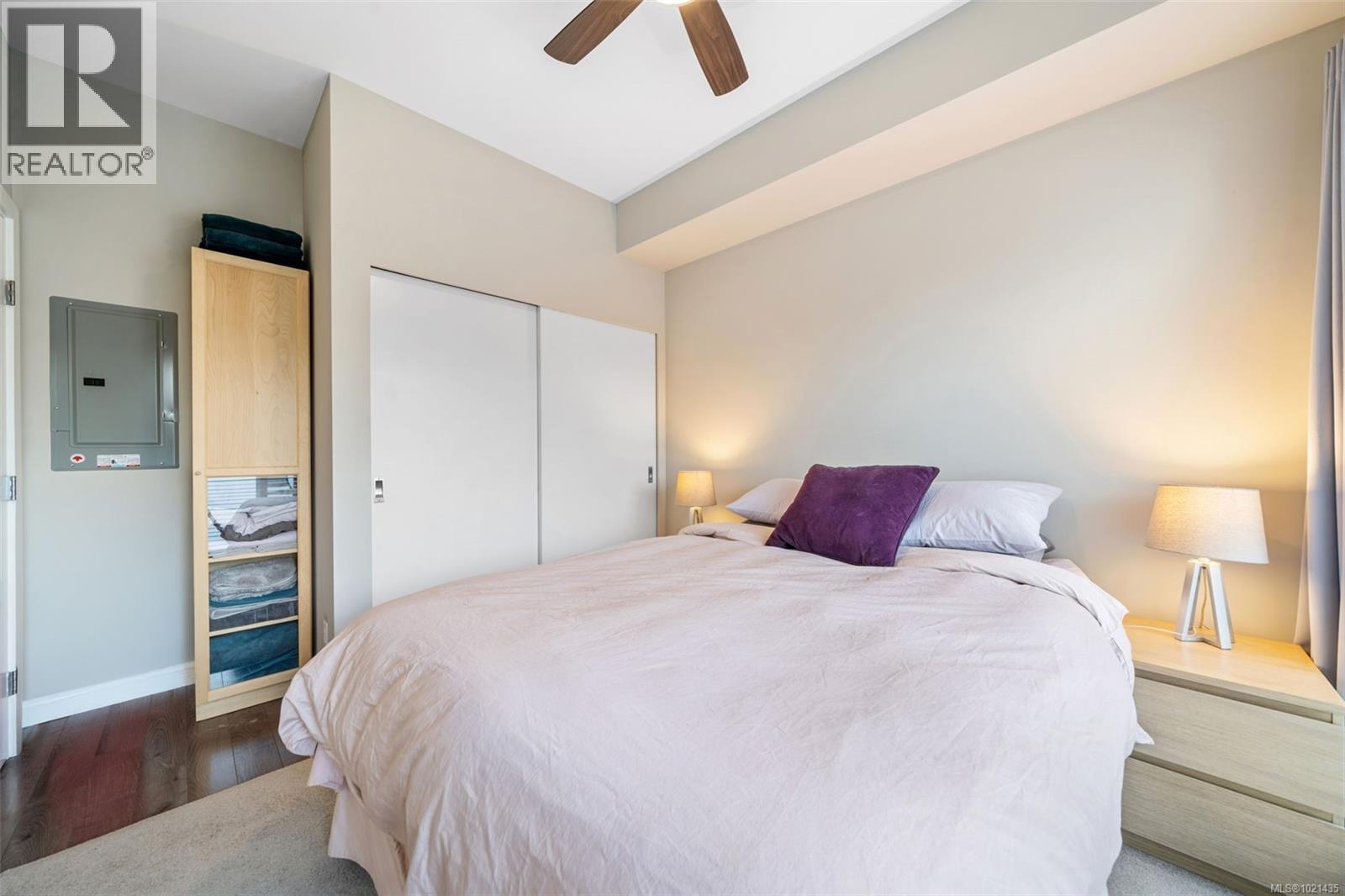 404 767 Tyee Rd, Victoria, British Columbia V9A 0G5 - Photo 9 - 1021435