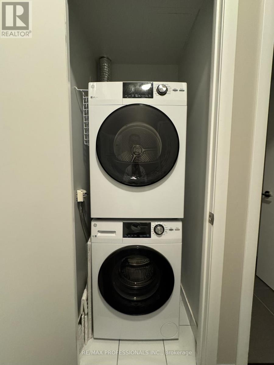 1001 - 478 King Street W, Toronto, Ontario  M5V 0A8 - Photo 13 - C12599032