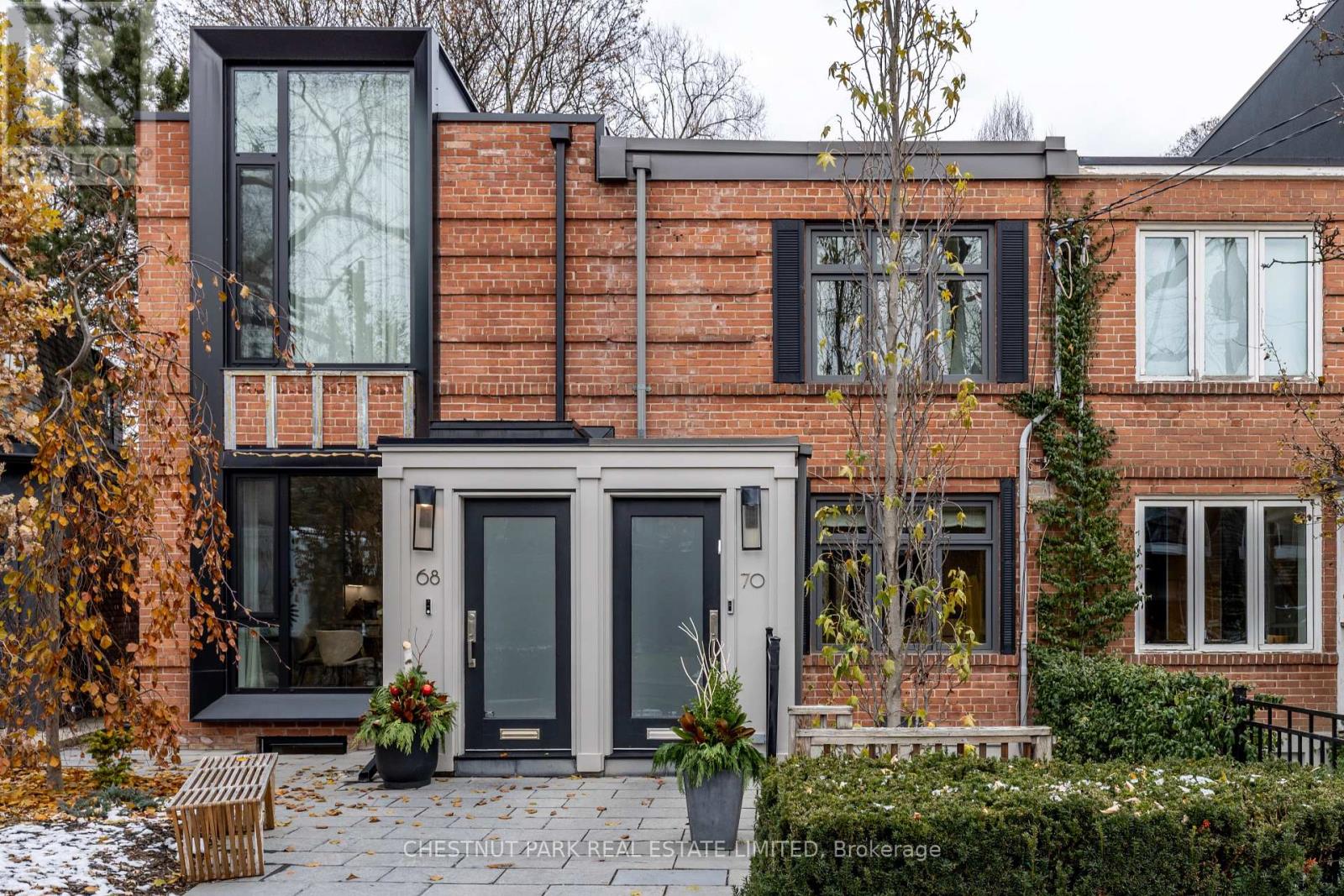 70 SUMMERHILL GARDENS, Toronto, Ontario