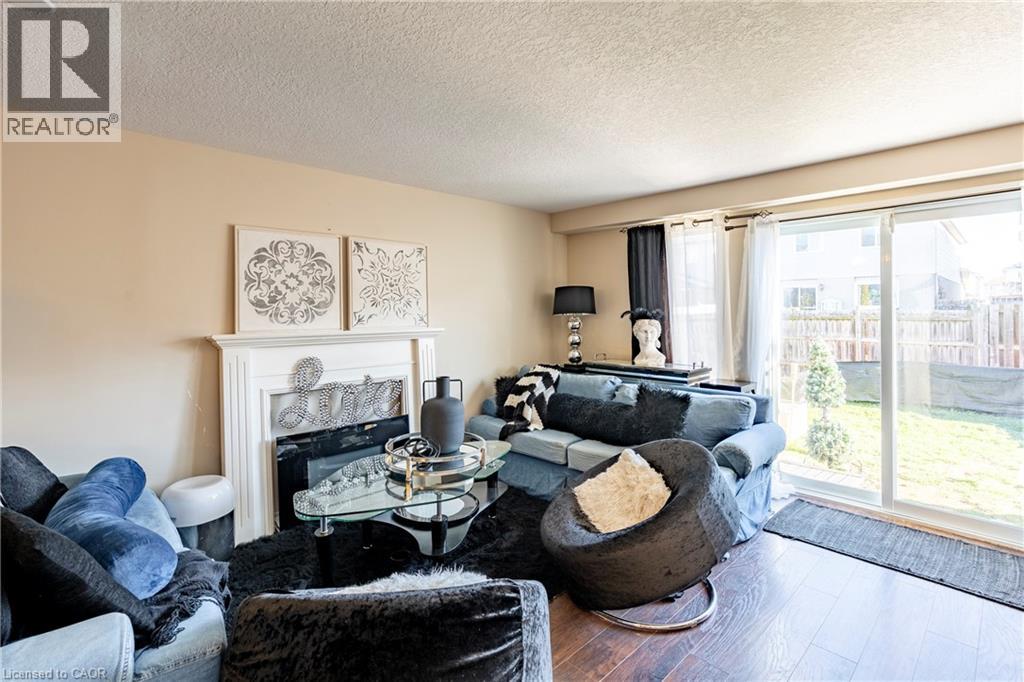 102 Donnenwerth Drive, Kitchener, Ontario  N2E 4C9 - Photo 10 - 40789092