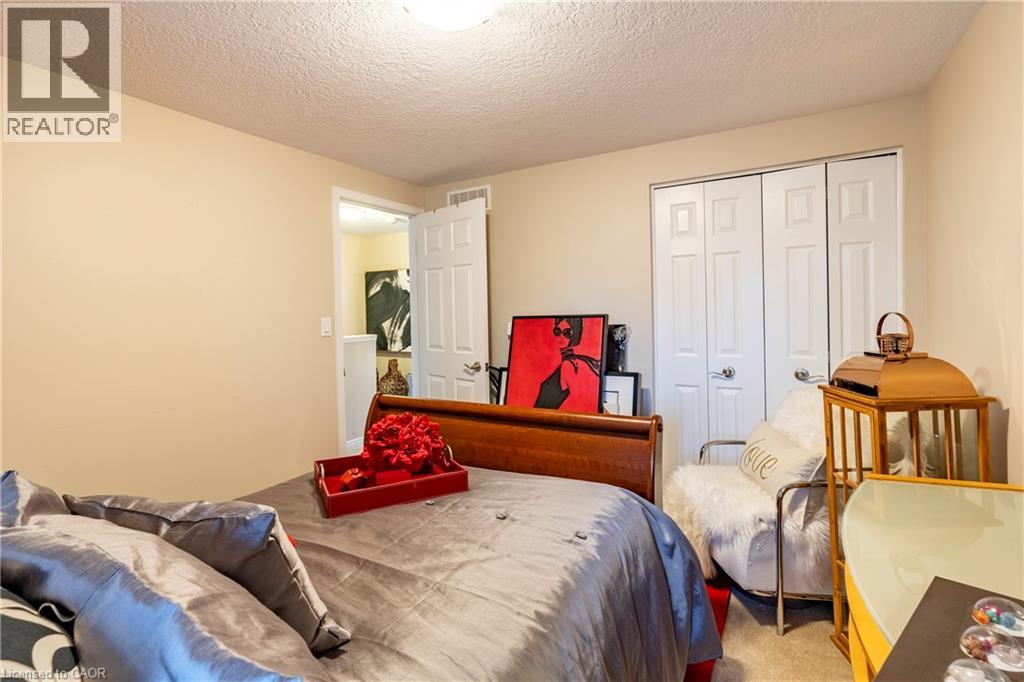 102 Donnenwerth Drive, Kitchener, Ontario  N2E 4C9 - Photo 20 - 40789092