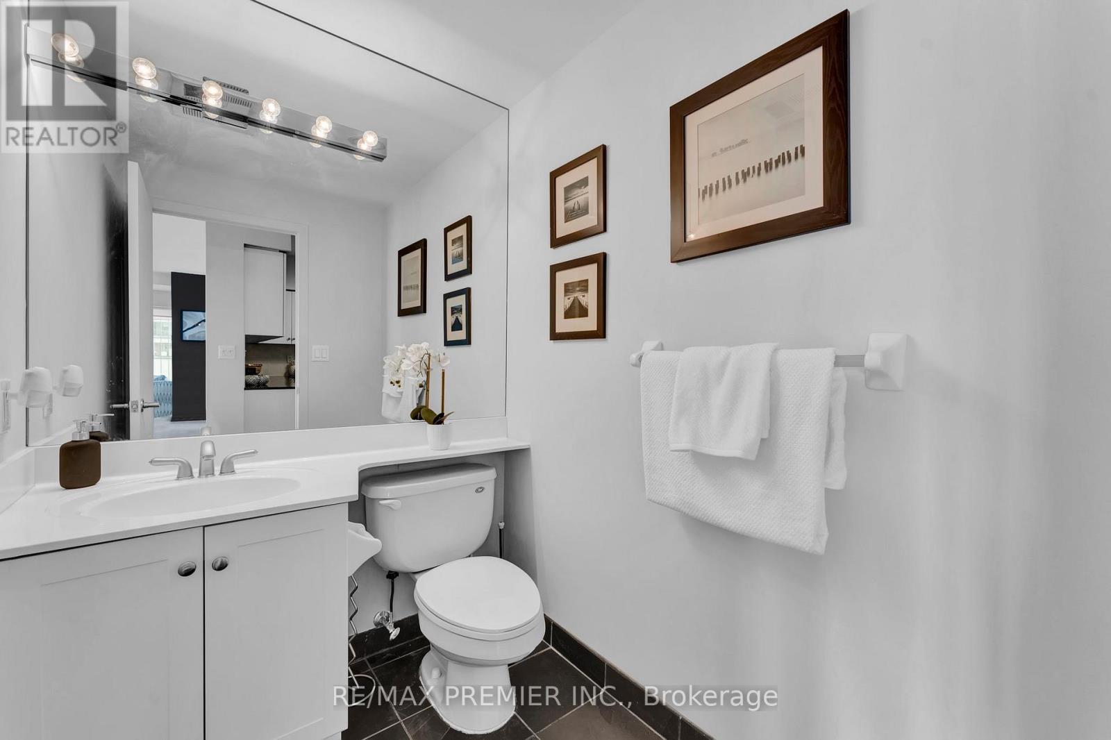 4407 - 210 Victoria Street, Toronto, Ontario  M5B 2R3 - Photo 12 - C12598964