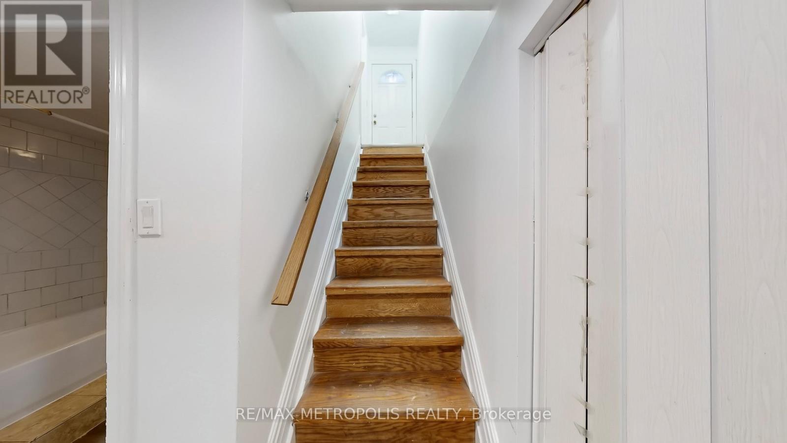 Bsmt - 14 Furlong Court, Toronto, Ontario  M1J 1Y8 - Photo 4 - E12598966