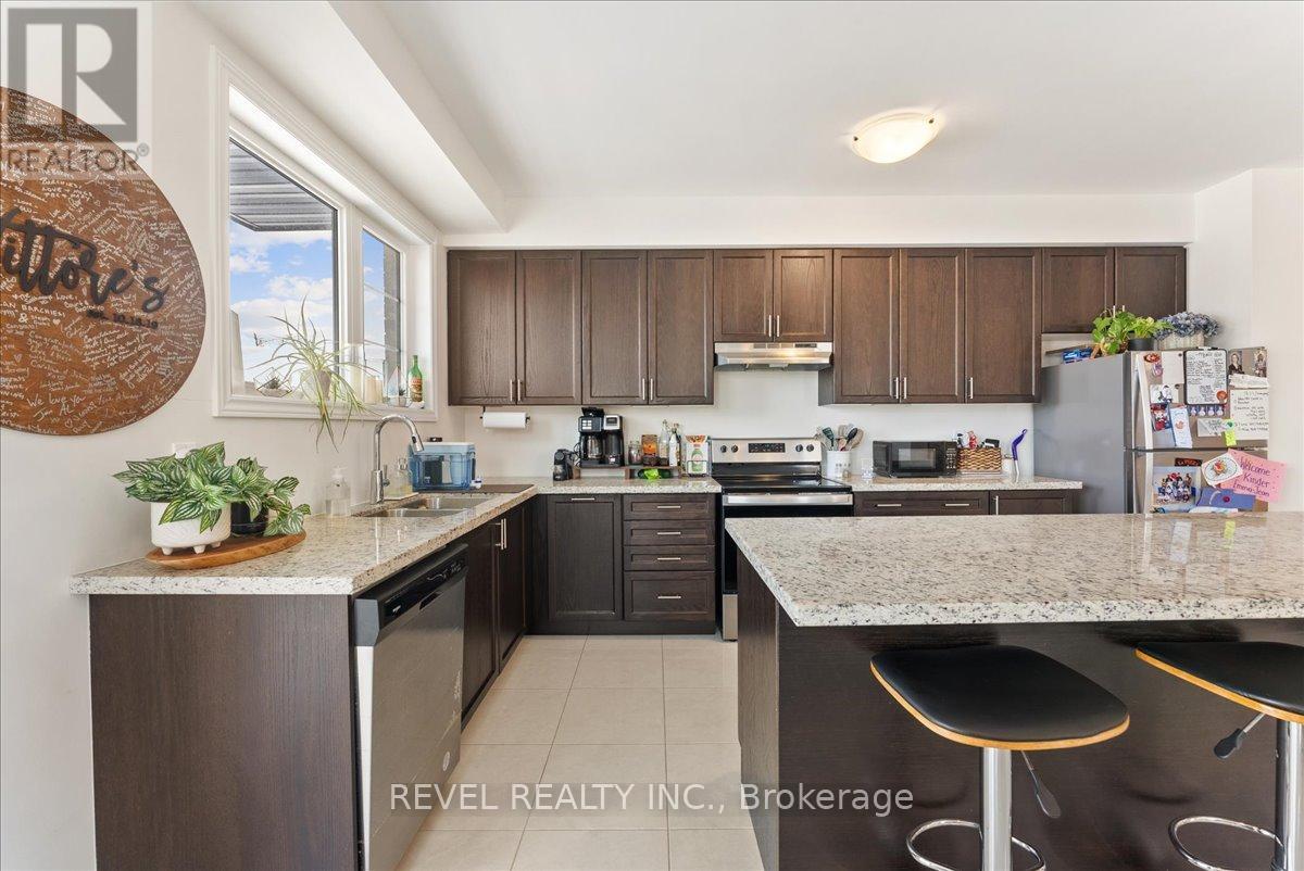 25 Lake Trail Way, Whitby, Ontario L1M 0M3 - Photo 10 - E12599090