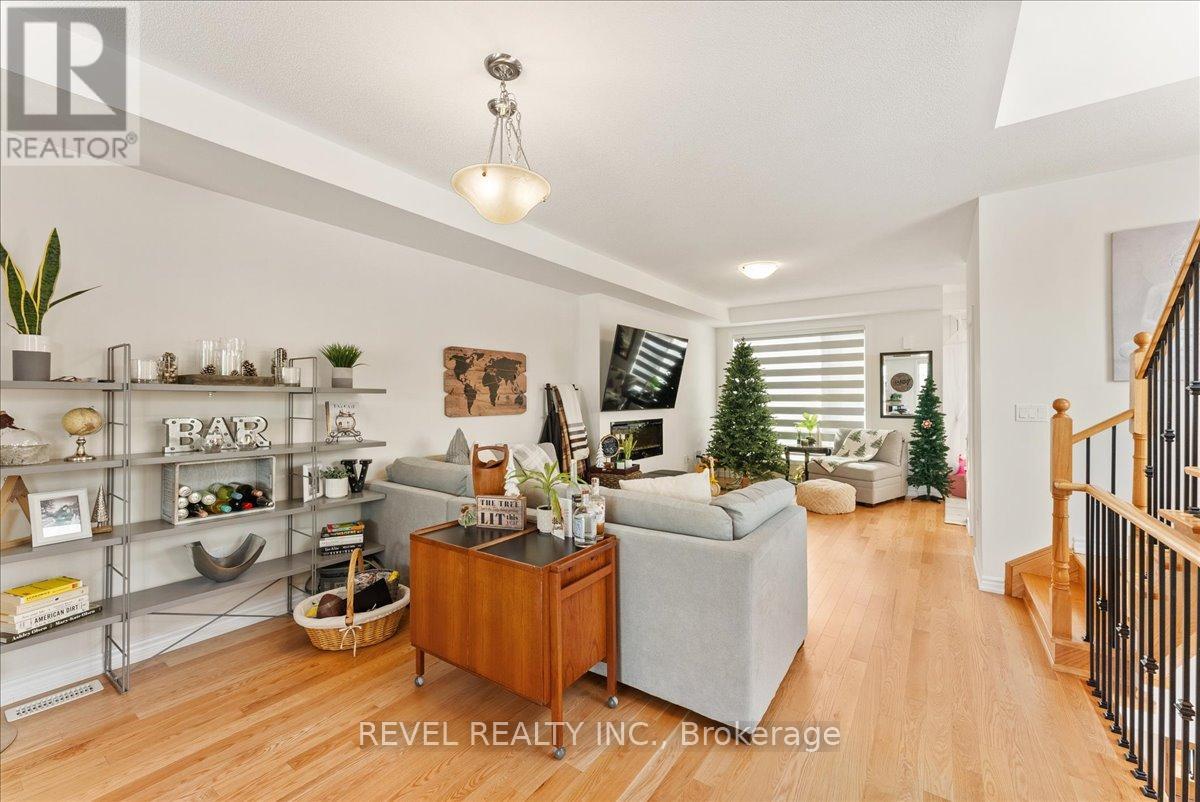 25 Lake Trail Way, Whitby, Ontario L1M 0M3 - Photo 16 - E12599090