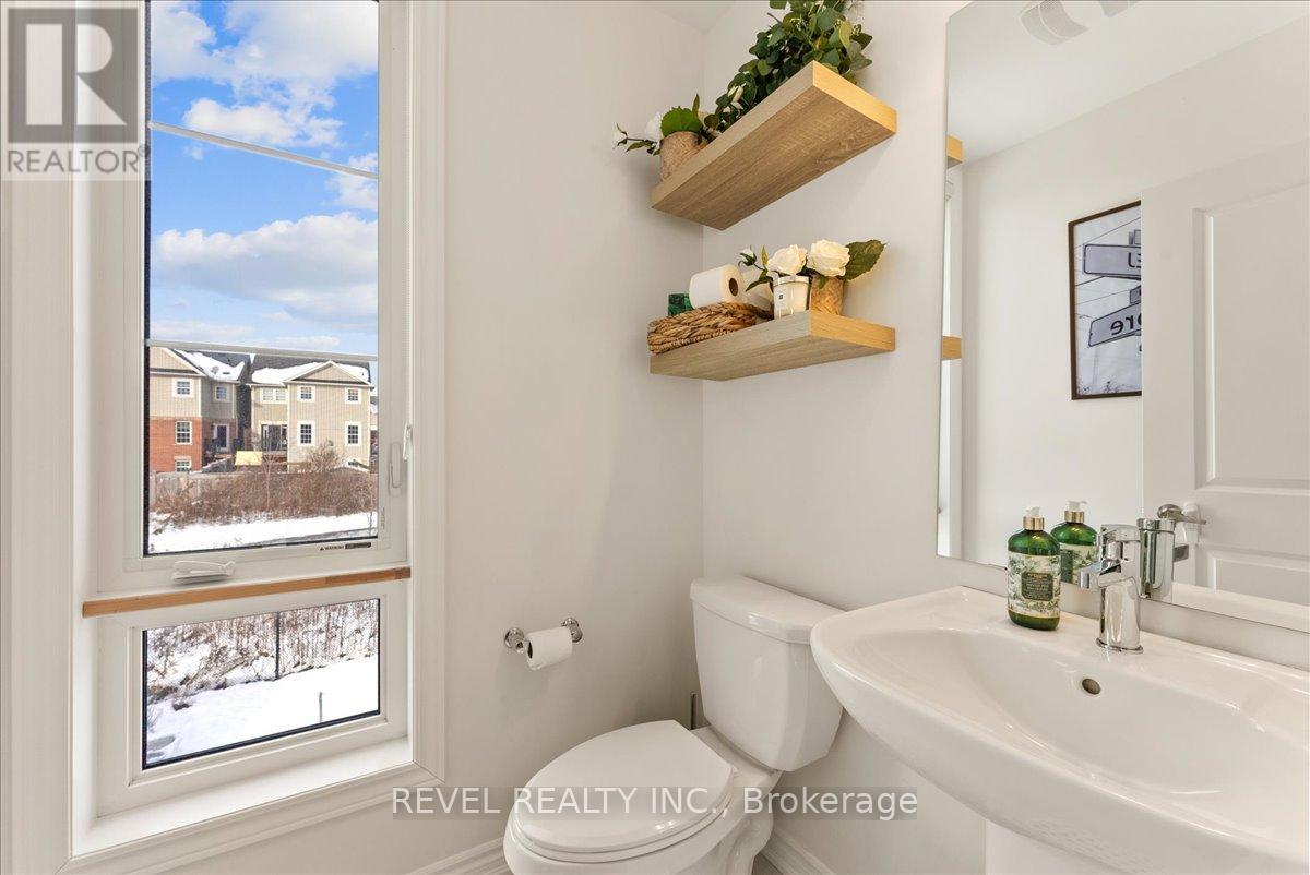 25 Lake Trail Way, Whitby, Ontario L1M 0M3 - Photo 21 - E12599090