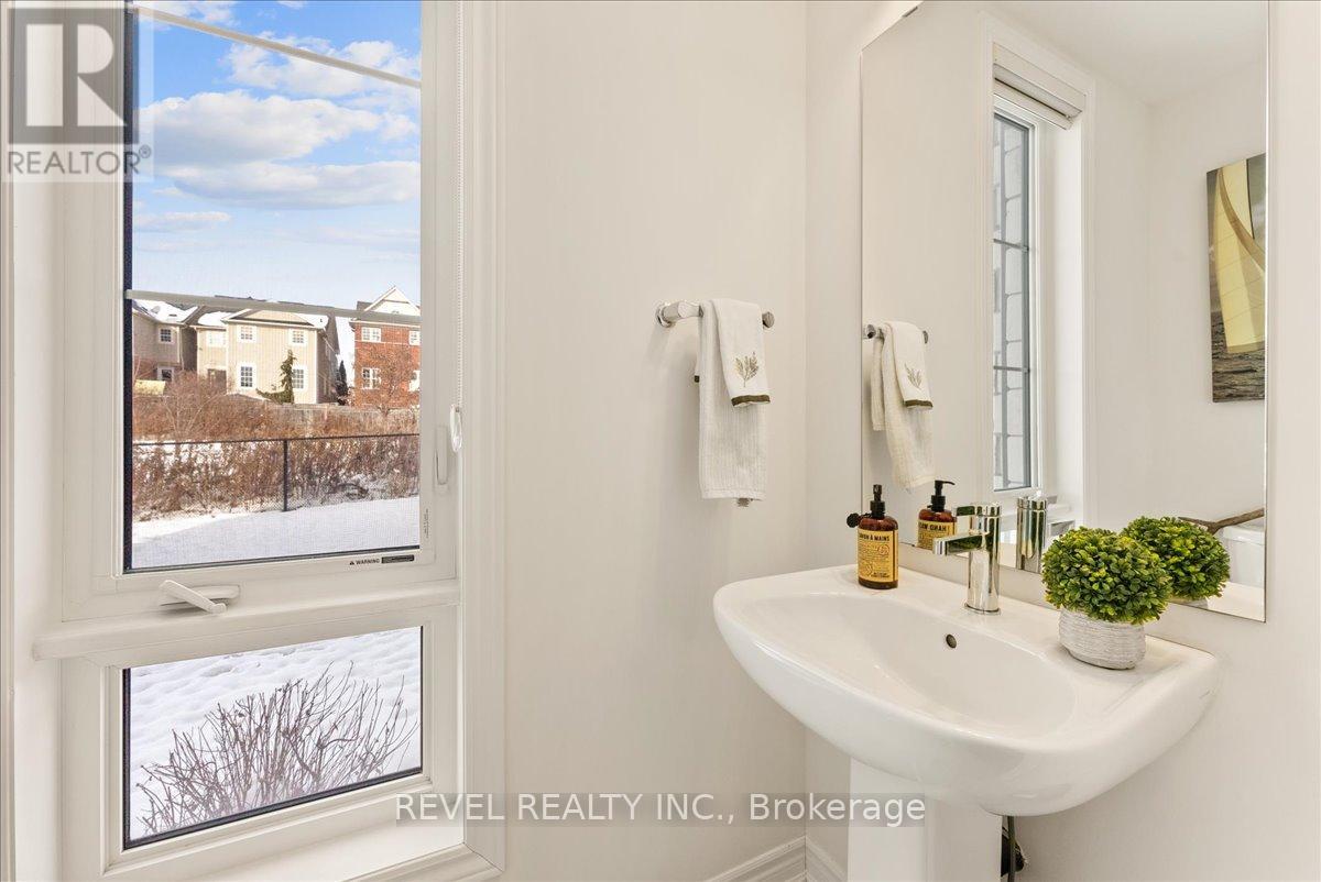 25 Lake Trail Way, Whitby, Ontario L1M 0M3 - Photo 7 - E12599090