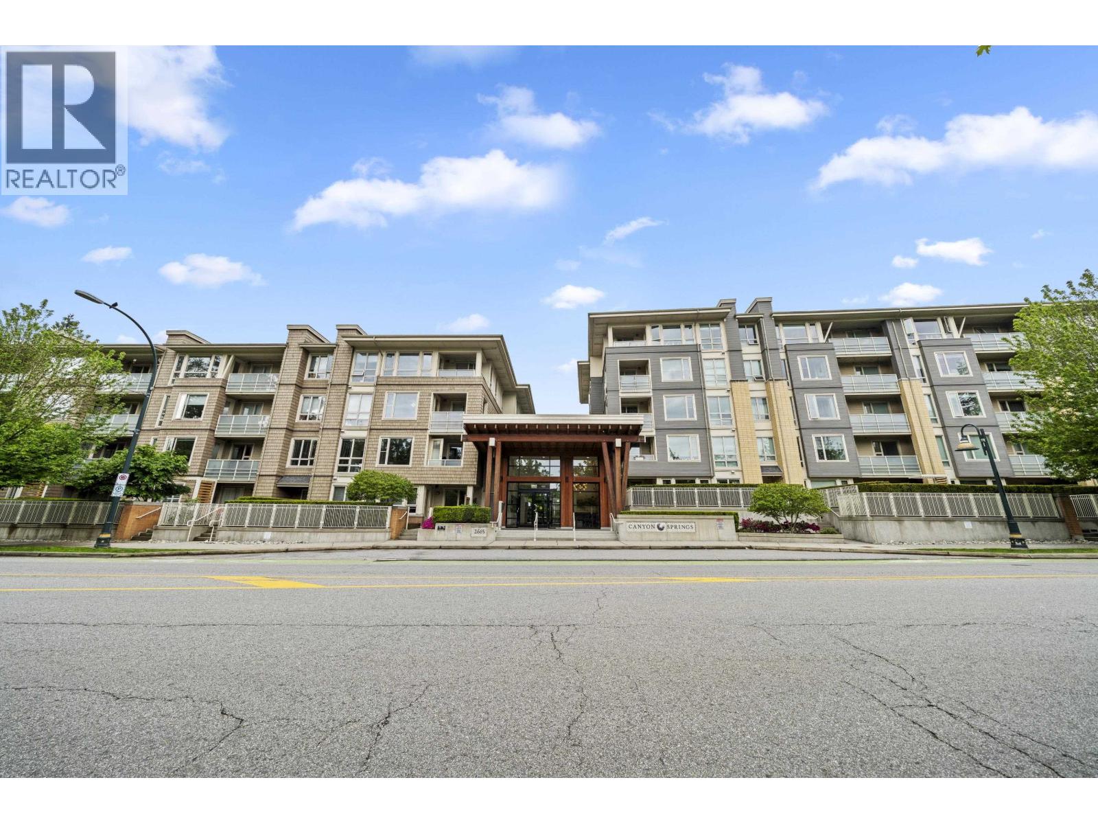 101 2665 Mountain Highway, North Vancouver, British Columbia  V7J 0A8 - Photo 1 - R3050450