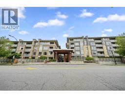 101 2665 MOUNTAIN HIGHWAY, North Vancouver, British Columbia