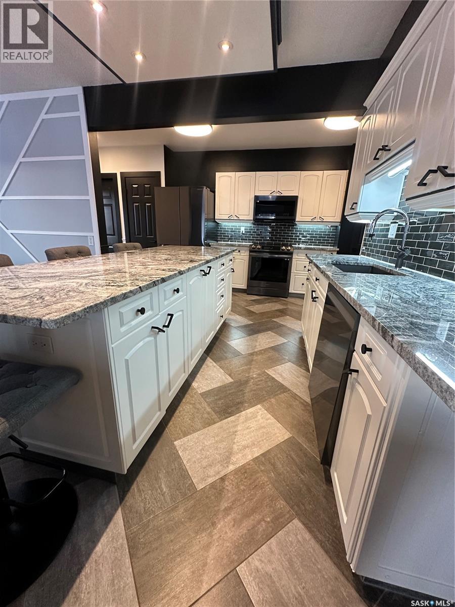 801 5th Avenue, Whitewood, Saskatchewan  S0G 5C0 - Photo 8 - SK025158