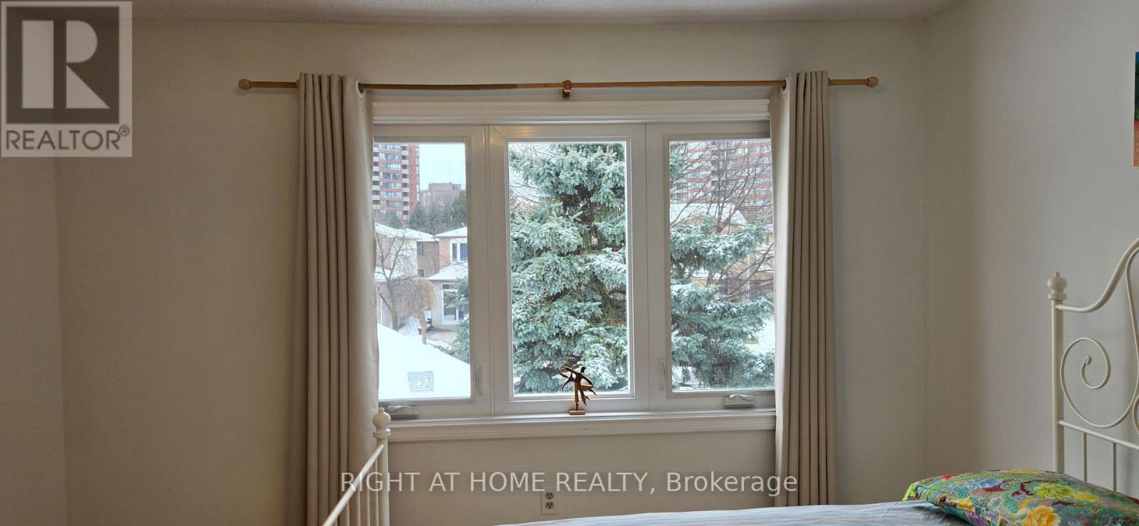 5 Constellation Crescent, Richmond Hill (Observatory), Ontario  L4C 8J8 - Photo 8 - N12596948