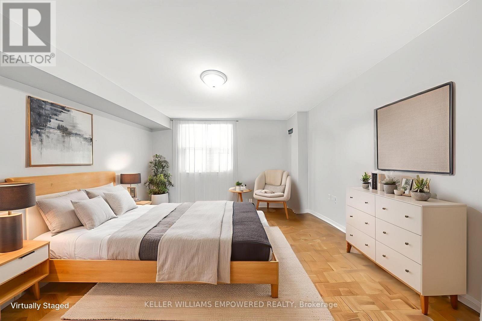 202 - 2500 Rutherford Road, Vaughan, Ontario  L4K 5N7 - Photo 7 - N12599052