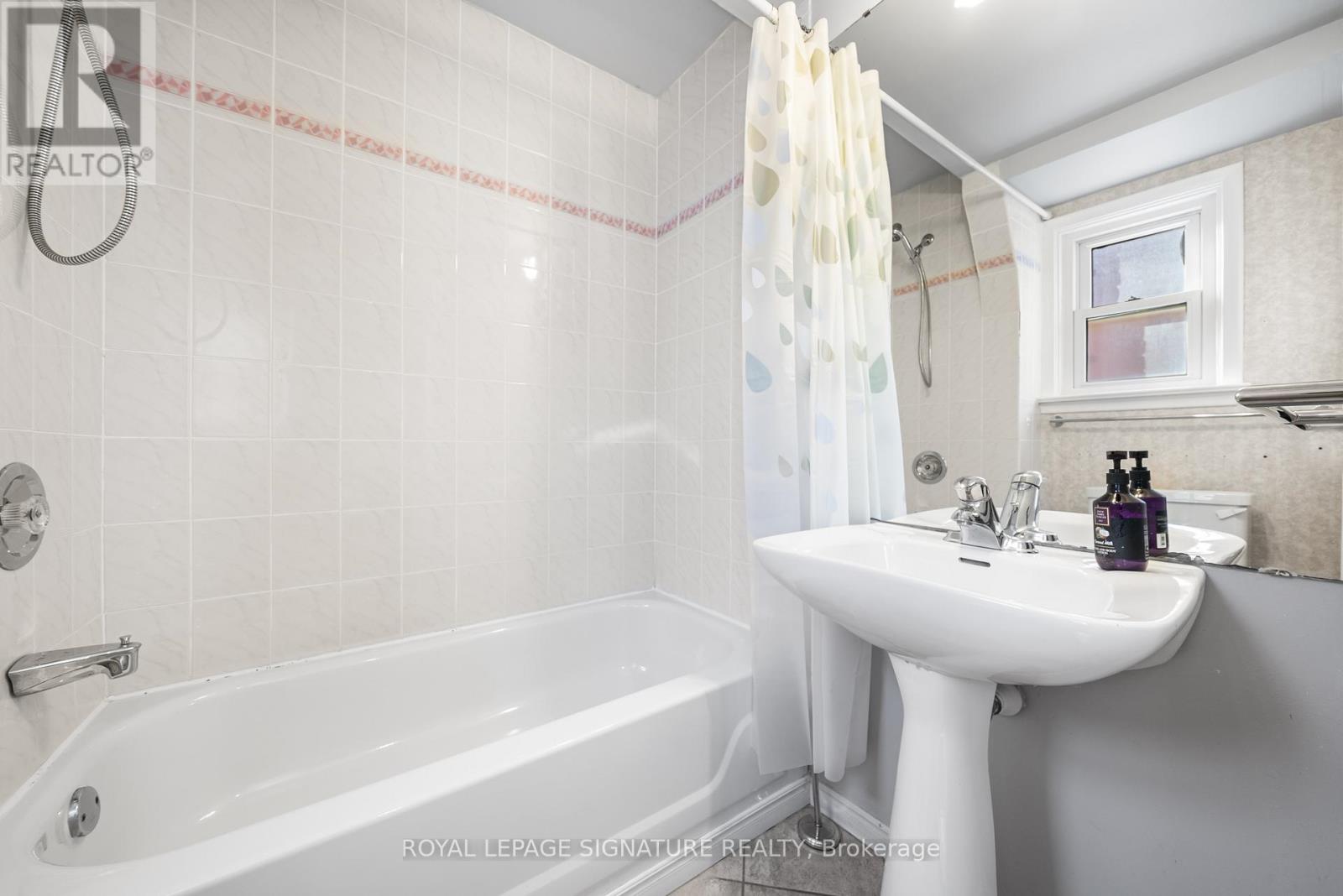 Bsmt - 217 Altamira Road, Richmond Hill, Ontario  L4C 4C9 - Photo 13 - N12599072