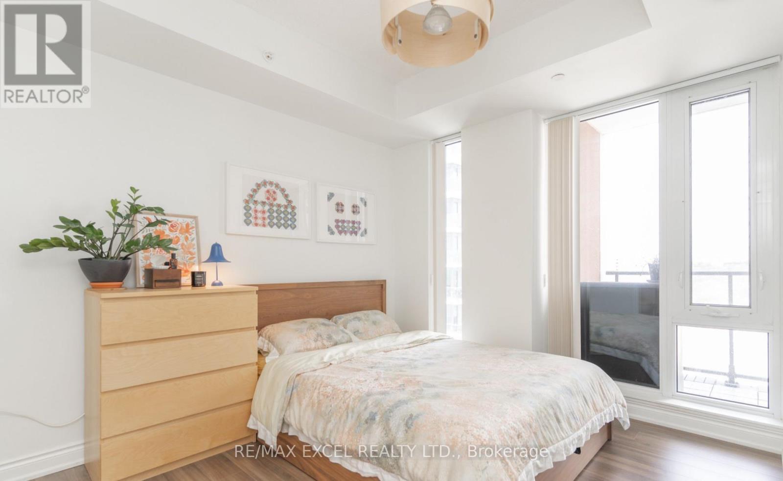 1106 - 9618 Yonge Street, Richmond Hill, Ontario  L4C 0X5 - Photo 10 - N12599114