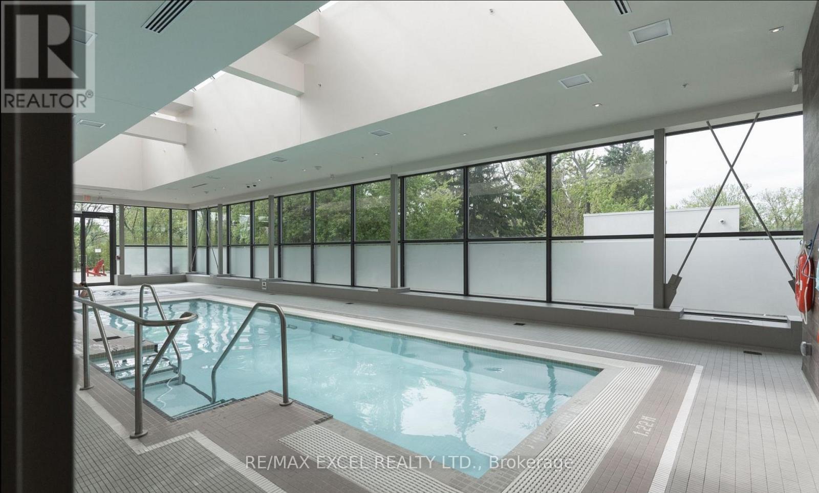 1106 - 9618 Yonge Street, Richmond Hill, Ontario  L4C 0X5 - Photo 13 - N12599114