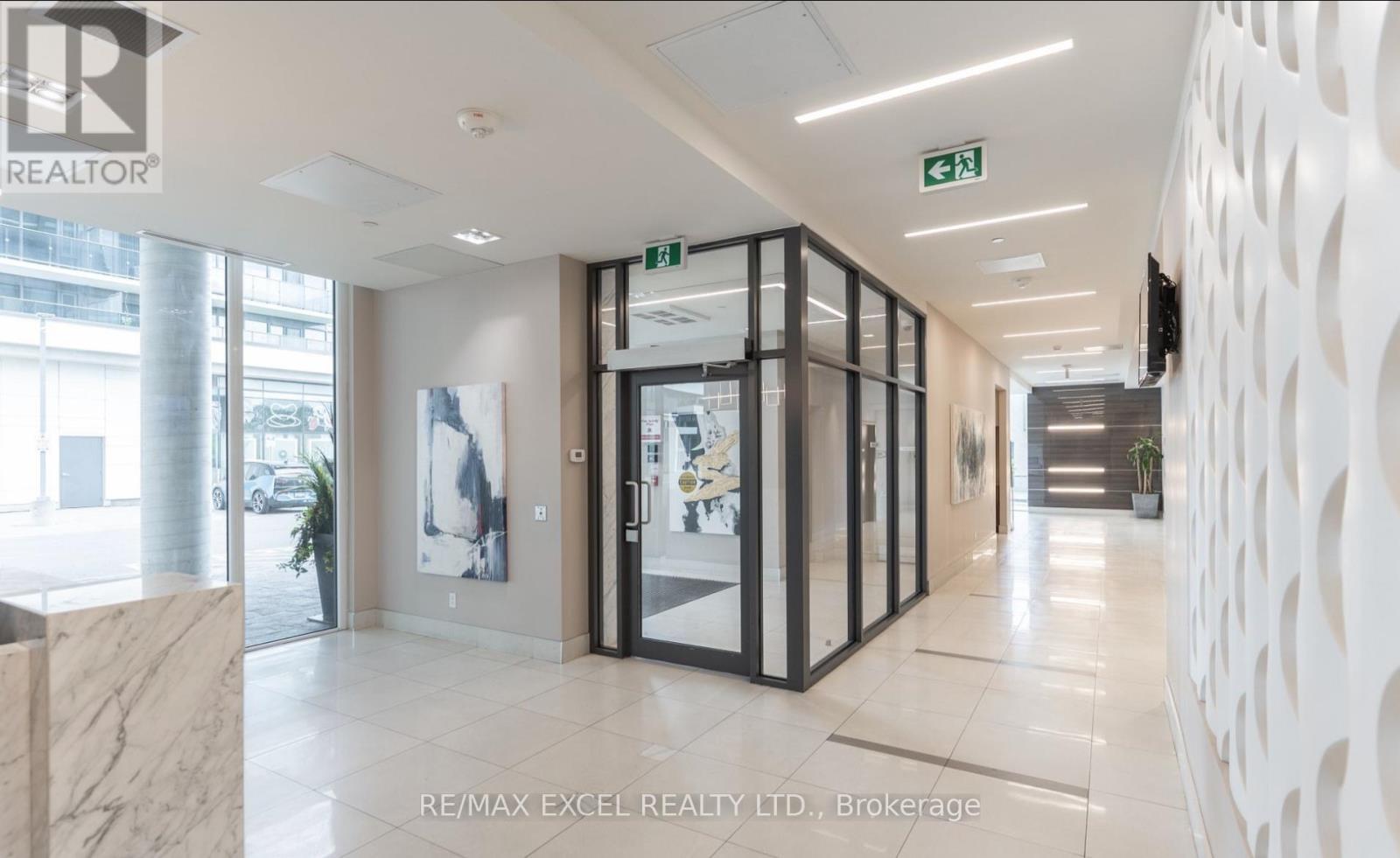 1106 - 9618 Yonge Street, Richmond Hill, Ontario  L4C 0X5 - Photo 14 - N12599114