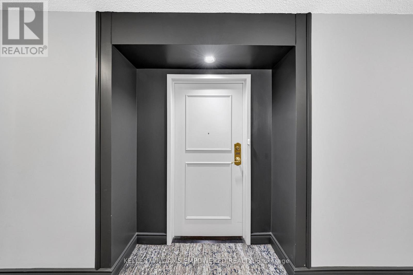 202 - 2500 Rutherford Road, Vaughan, Ontario L4K 5N7 - Photo 7 - N12599122