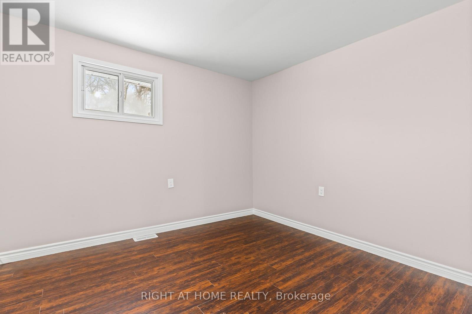 81 Jonas Street, Essa, Ontario  L0M 1B0 - Photo 12 - N12599126