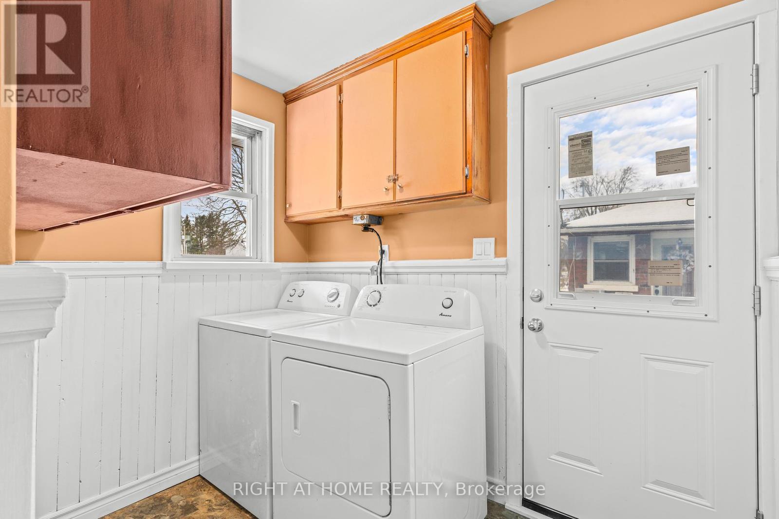 81 Jonas Street, Essa, Ontario  L0M 1B0 - Photo 17 - N12599126