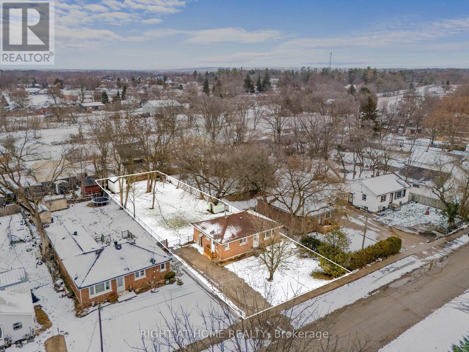 81 Jonas Street, Essa, Ontario  L0M 1B0 - Photo 3 - N12599126