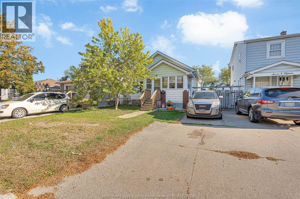 719 Eugenie, Windsor, Ontario  N8X 2Y6 - Photo 1 - 25031117