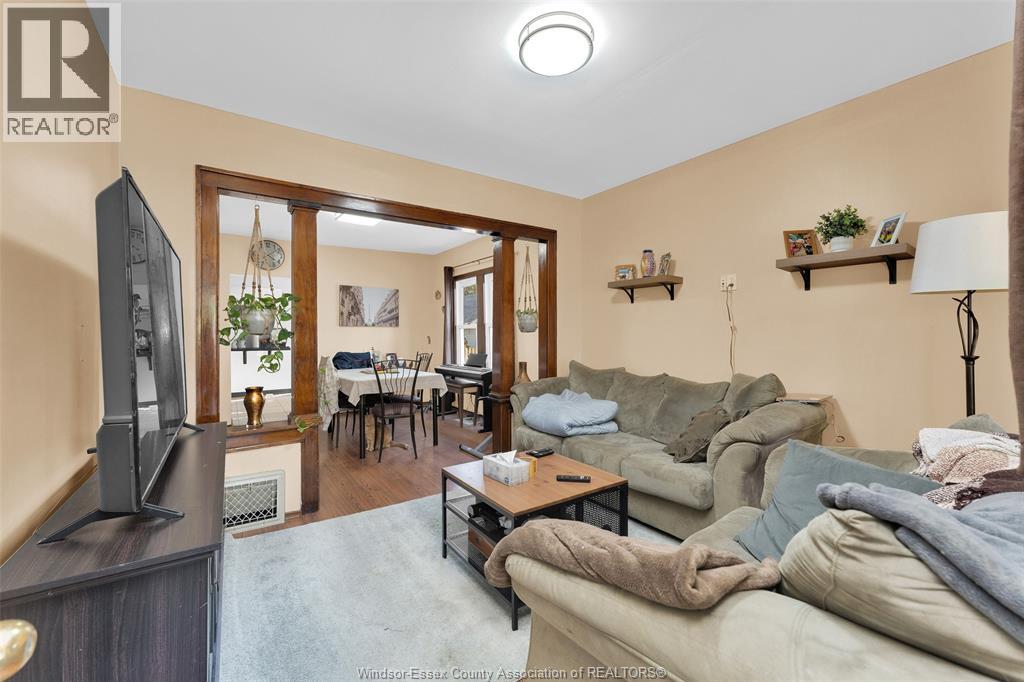 719 Eugenie, Windsor, Ontario  N8X 2Y6 - Photo 10 - 25031117