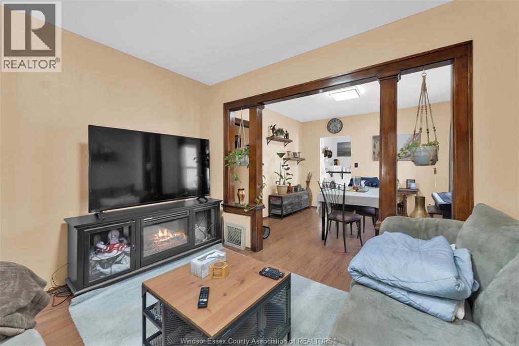 719 Eugenie, Windsor, Ontario  N8X 2Y6 - Photo 11 - 25031117