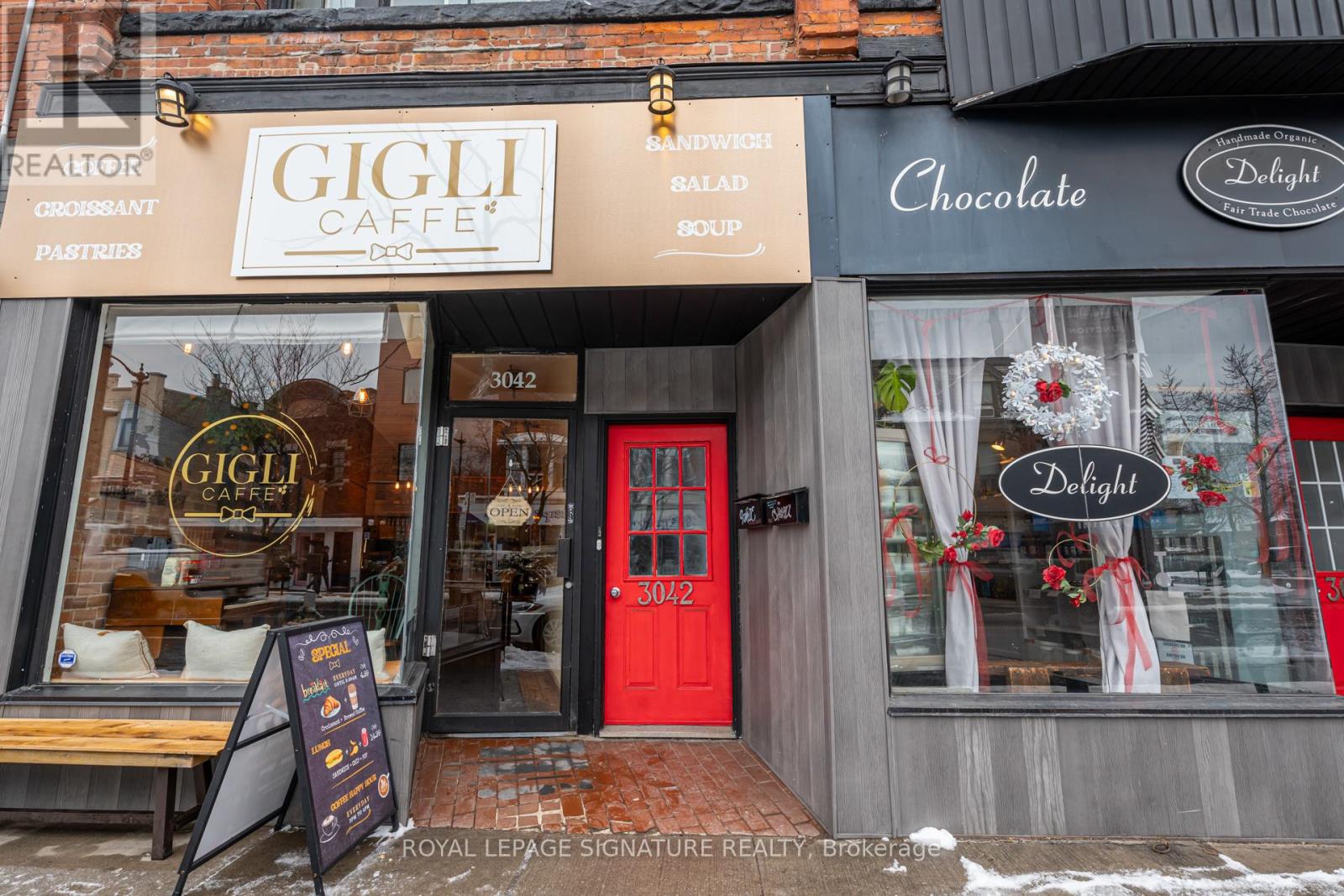 Back - 3042 Dundas Street W, Toronto, Ontario  M6P 1Z5 - Photo 8 - W12598986