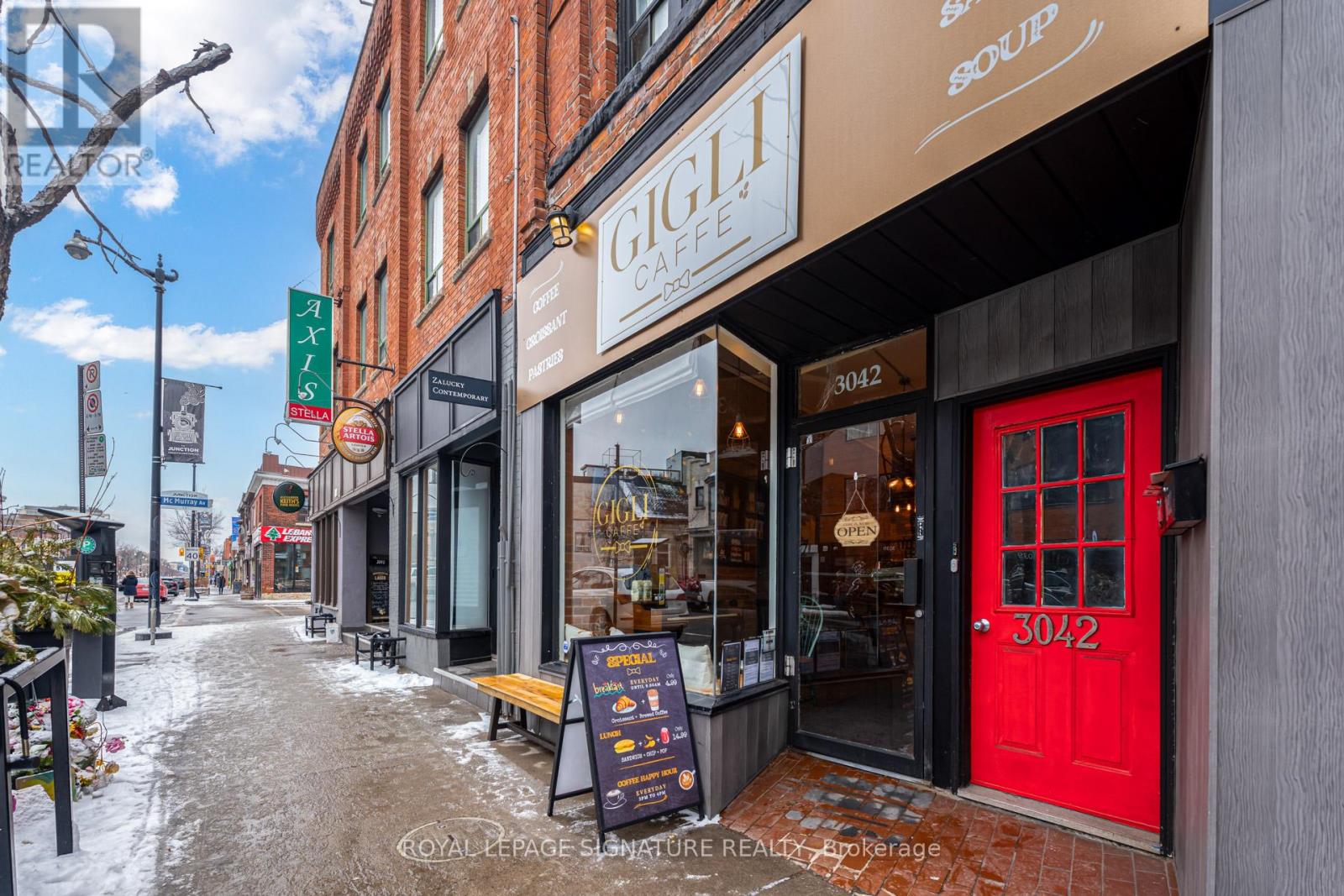 Back - 3042 Dundas Street W, Toronto, Ontario  M6P 1Z5 - Photo 9 - W12598986