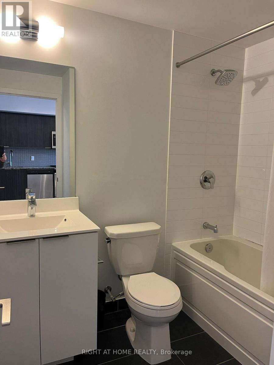 3415 - 30 Shore Breeze Drive, Toronto, Ontario  M8V 0J1 - Photo 17 - W12599042