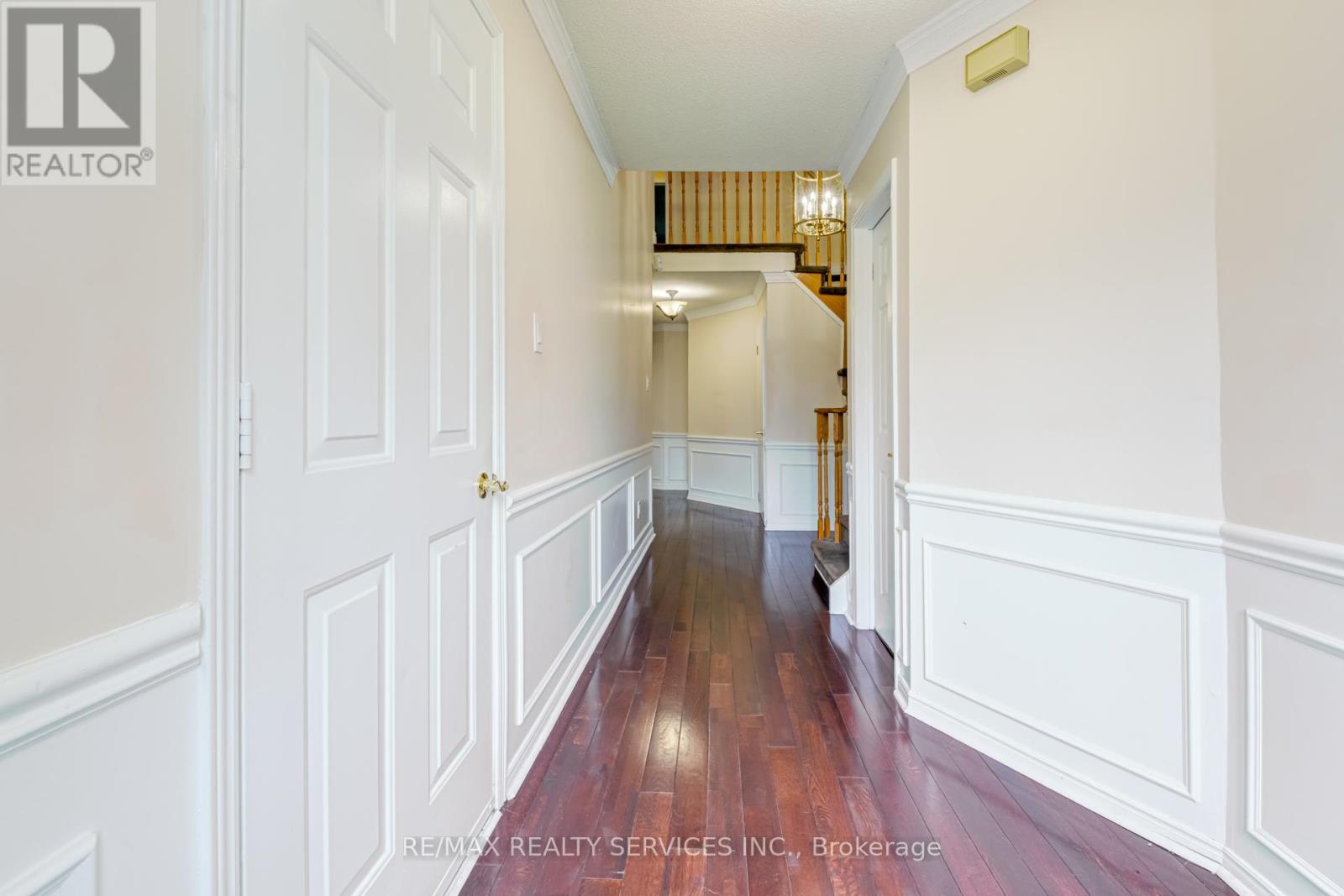 Upper - 4469 Gullfoot Circle, Mississauga, Ontario  L4Z 2J2 - Photo 3 - W12599116