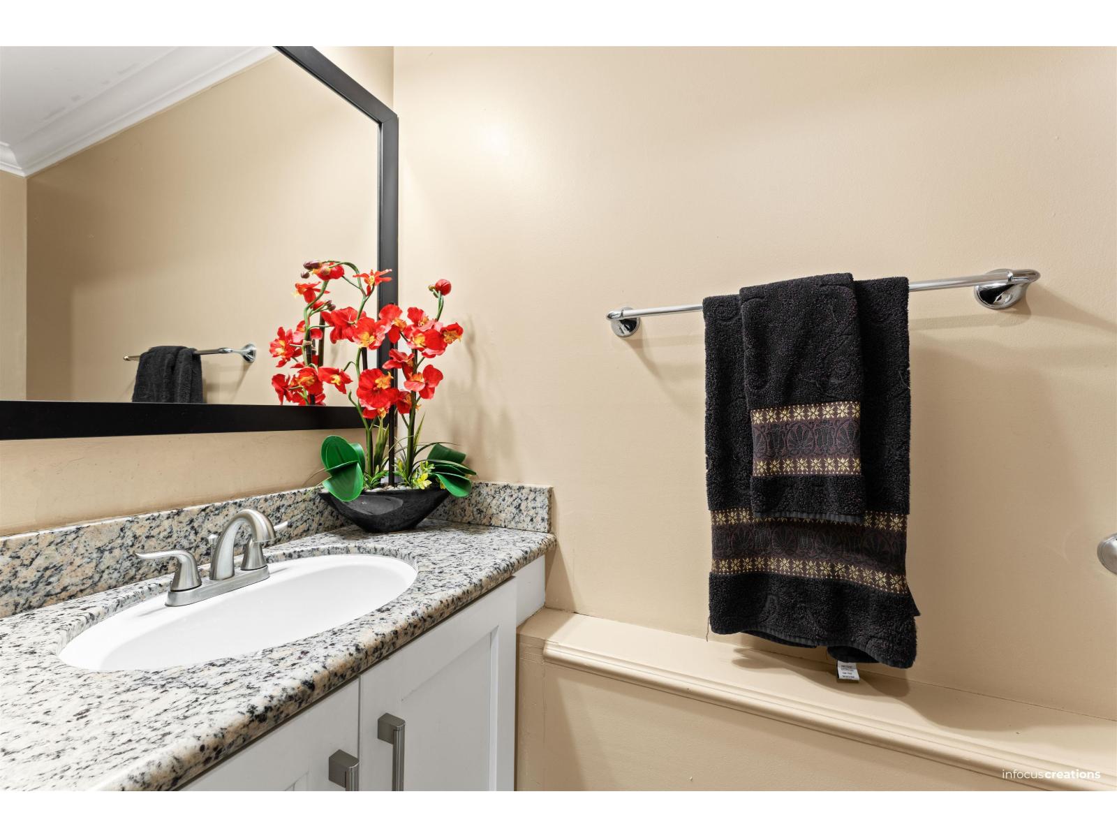 15796 95a Avenue, Surrey, British Columbia  V4N 2L4 - Photo 16 - R3071940