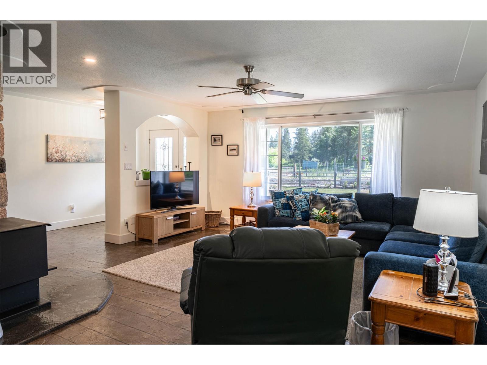 4858 Salmon River Road Spallumcheen Photo 26 4858 Salmon River Road Spallumcheen Photo 26