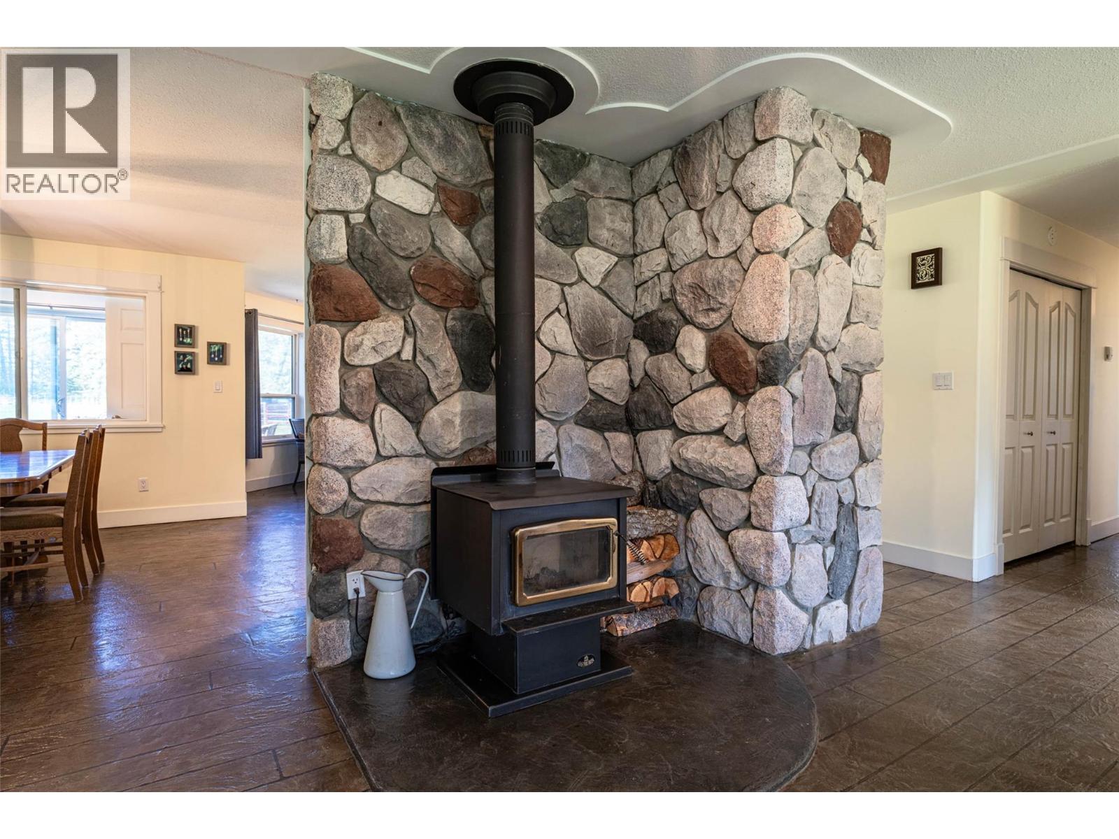 4858 Salmon River Road Spallumcheen Photo 33 4858 Salmon River Road Spallumcheen Photo 33