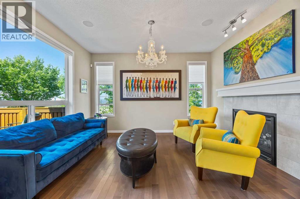 184 Cougar Ridge Manor Sw, Calgary, Alberta  T3H 0V4 - Photo 4 - A2272500